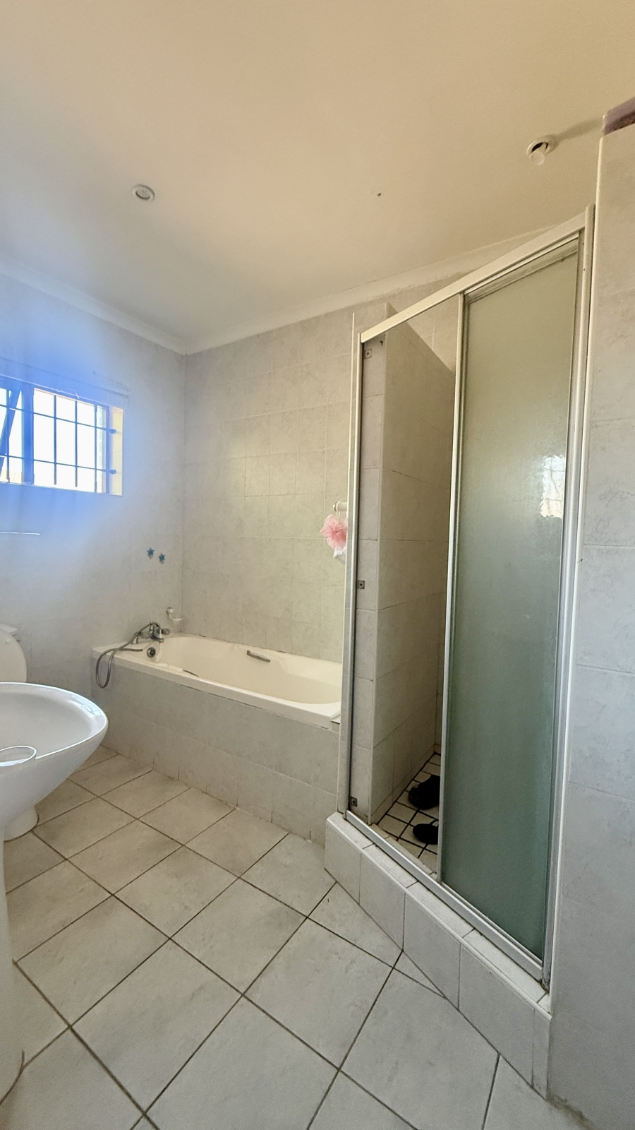 6 Bedroom Property for Sale in Summerstrand Eastern Cape